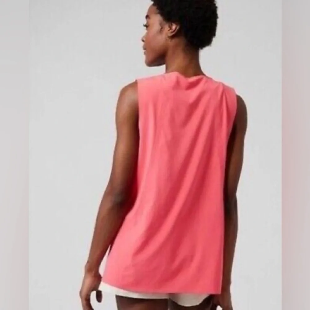 Athleta Refined Zephyr Tank size Small sleeveless pink coral